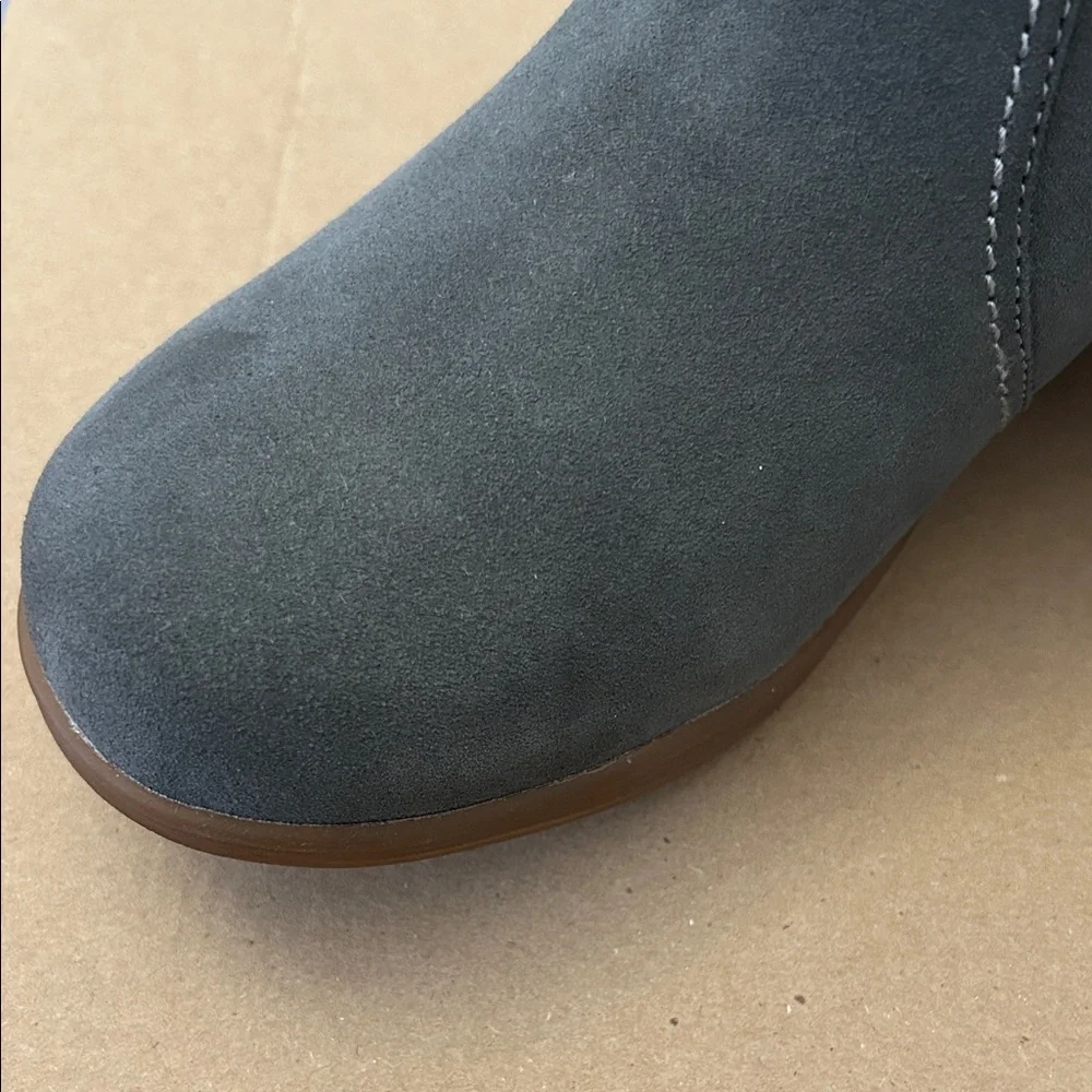 SPENCO size 7 NWT no box charcoal /Gray Suede Ankle Boots with Faux Fur Lining..